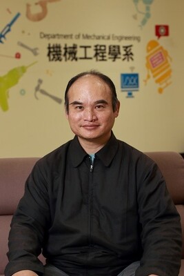 Technician Chao-Yang Liu